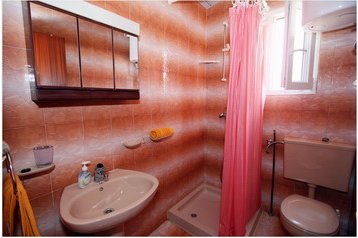 Croazia Privát Sutivan, Esterno